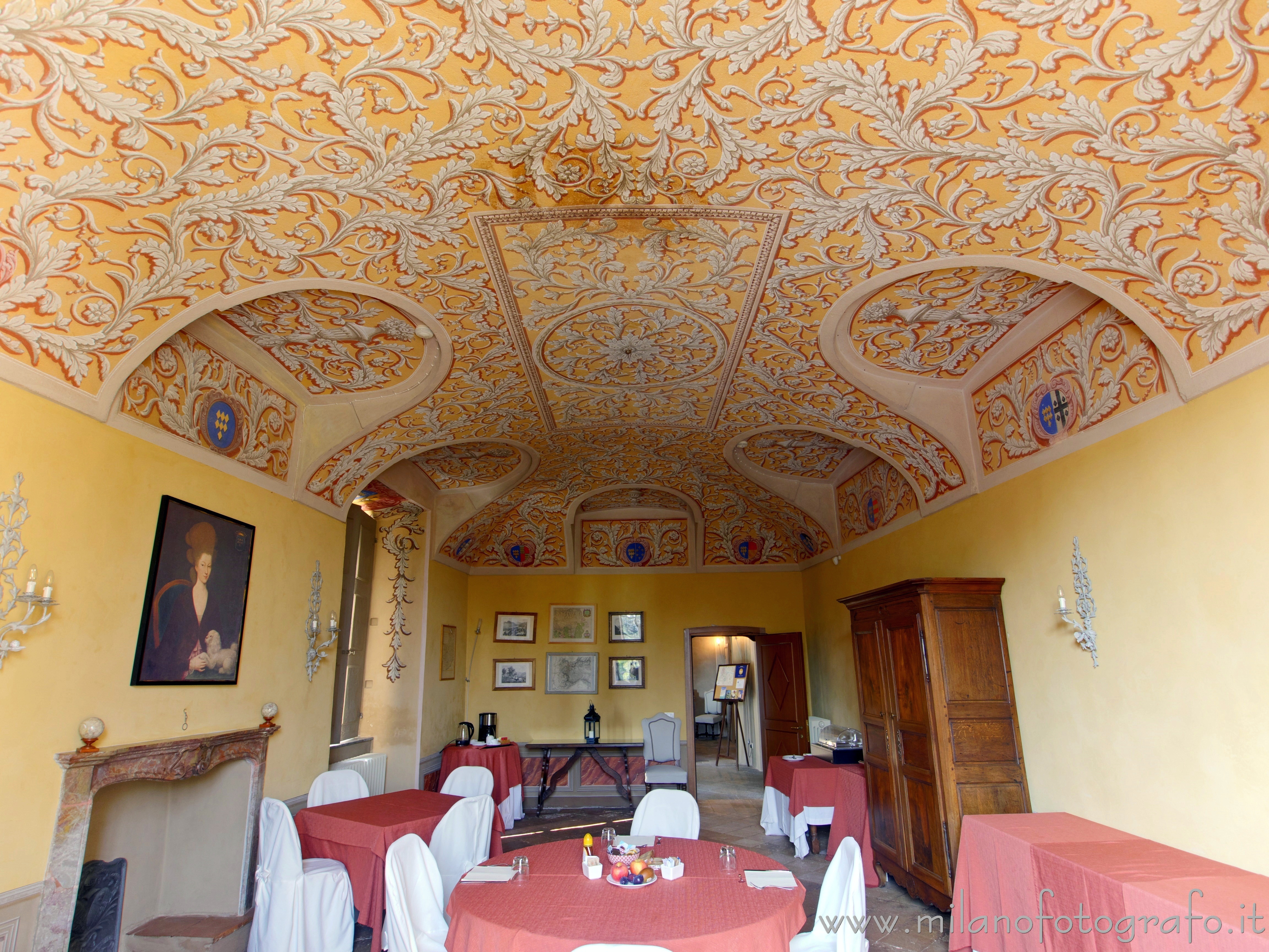 Sandigliano (Biella) - Sala da pranzo del castello La Rocchetta
